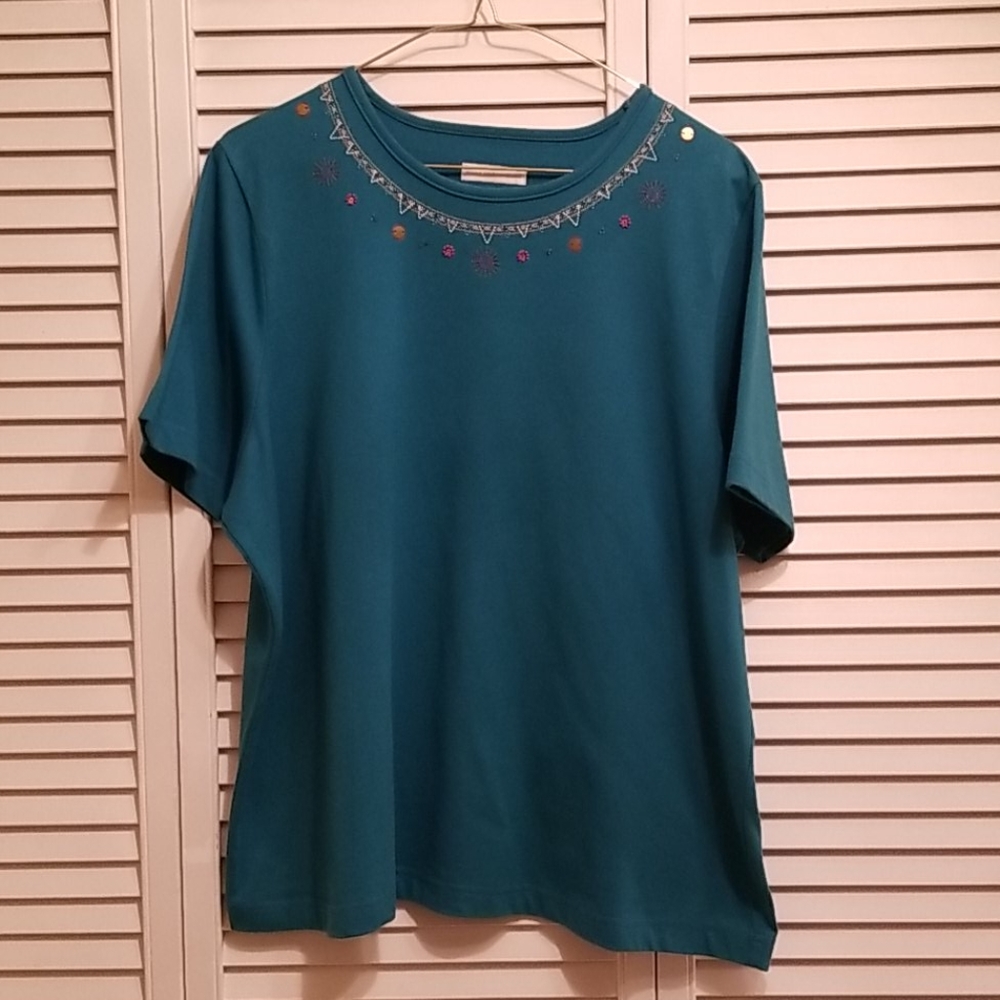 Womens CJ Banks Top